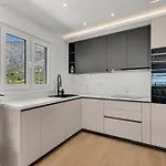 Dream - La Luna Apartment